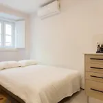 Graca Olival I - Centre Wifi Apartment